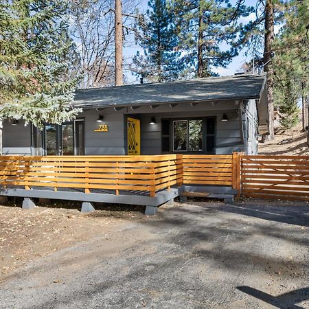 Yellow Pine Lodge - Charming Cottage Style Cabin With Peak-A-Boo Lake And Mountain Views Біг-Бер-Лейк Екстер'єр фото