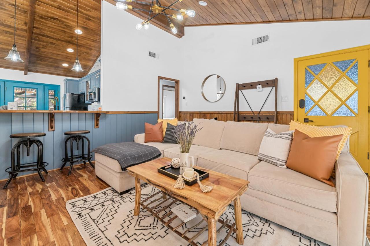 Yellow Pine Lodge - Charming Cottage Style Cabin With Peak-A-Boo Lake And Mountain Views Біг-Бер-Лейк Екстер'єр фото