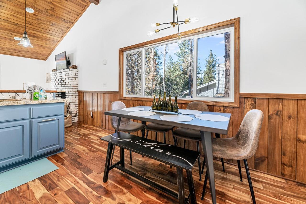 Yellow Pine Lodge - Charming Cottage Style Cabin With Peak-A-Boo Lake And Mountain Views Біг-Бер-Лейк Екстер'єр фото