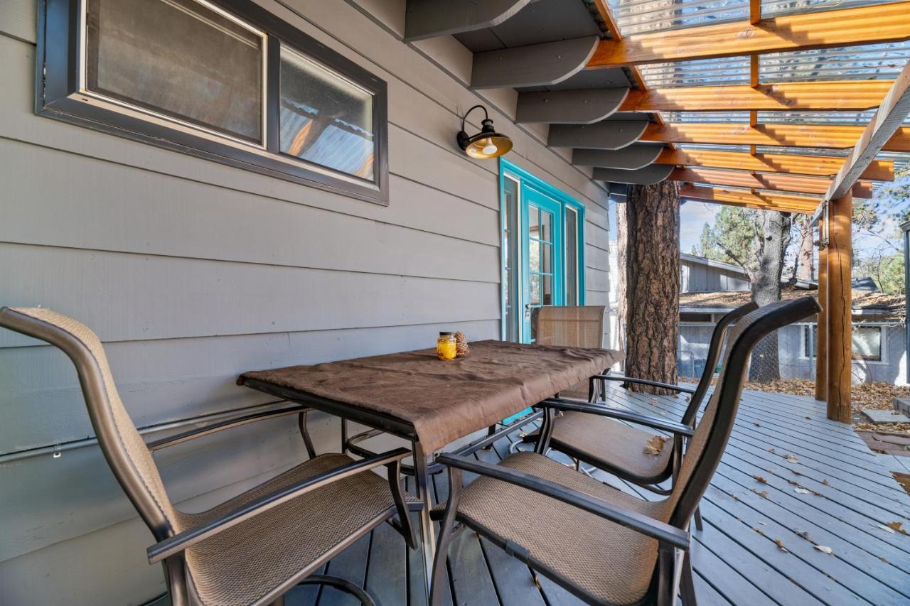 Yellow Pine Lodge - Charming Cottage Style Cabin With Peak-A-Boo Lake And Mountain Views Біг-Бер-Лейк Екстер'єр фото