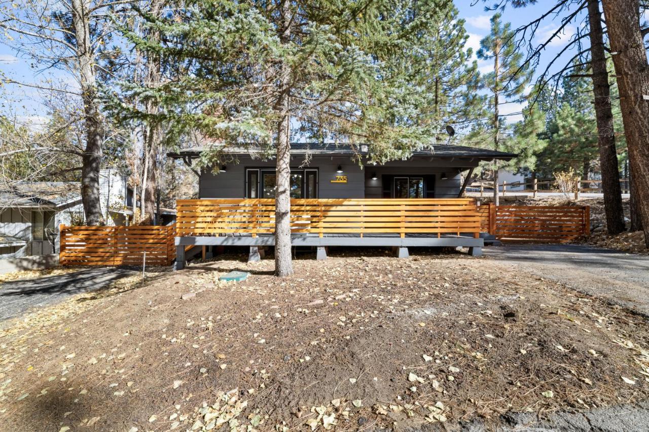 Yellow Pine Lodge - Charming Cottage Style Cabin With Peak-A-Boo Lake And Mountain Views Біг-Бер-Лейк Екстер'єр фото